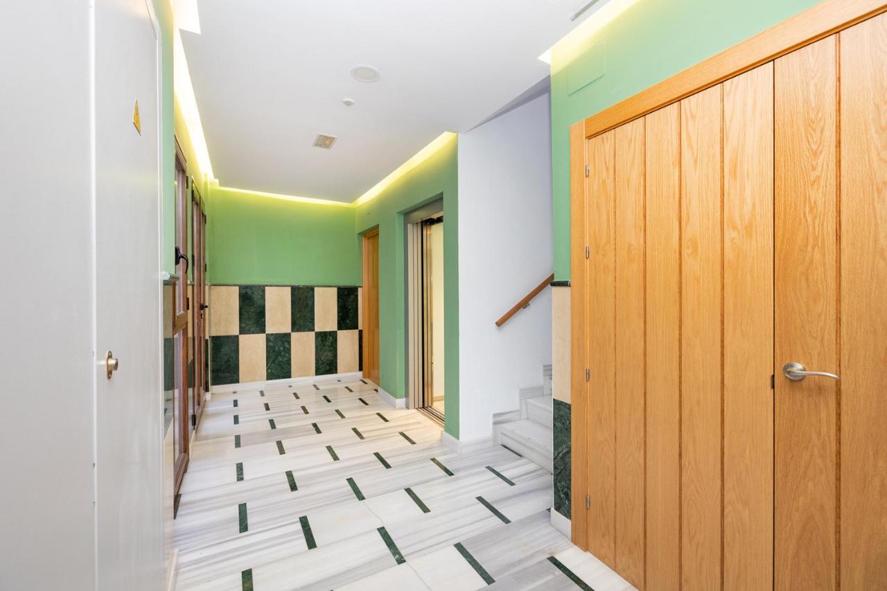 3 Bedroom Elegant & Cozy City Centre Γρανάδα Εξωτερικό φωτογραφία